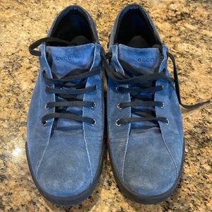 Mens Gucci blue suede low top sneakers size 11 1/2 authentic